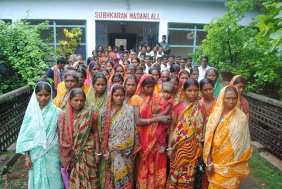 Tea planter faces labourers’ fury Tea planter faces labourers’ fury